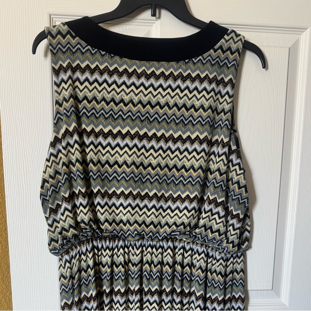 Emma & Michele Black and Cream Chevron Maxi Dress - Picture 7 of 11